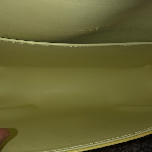Monogram Yellow Vernis - Picture 12 of 12